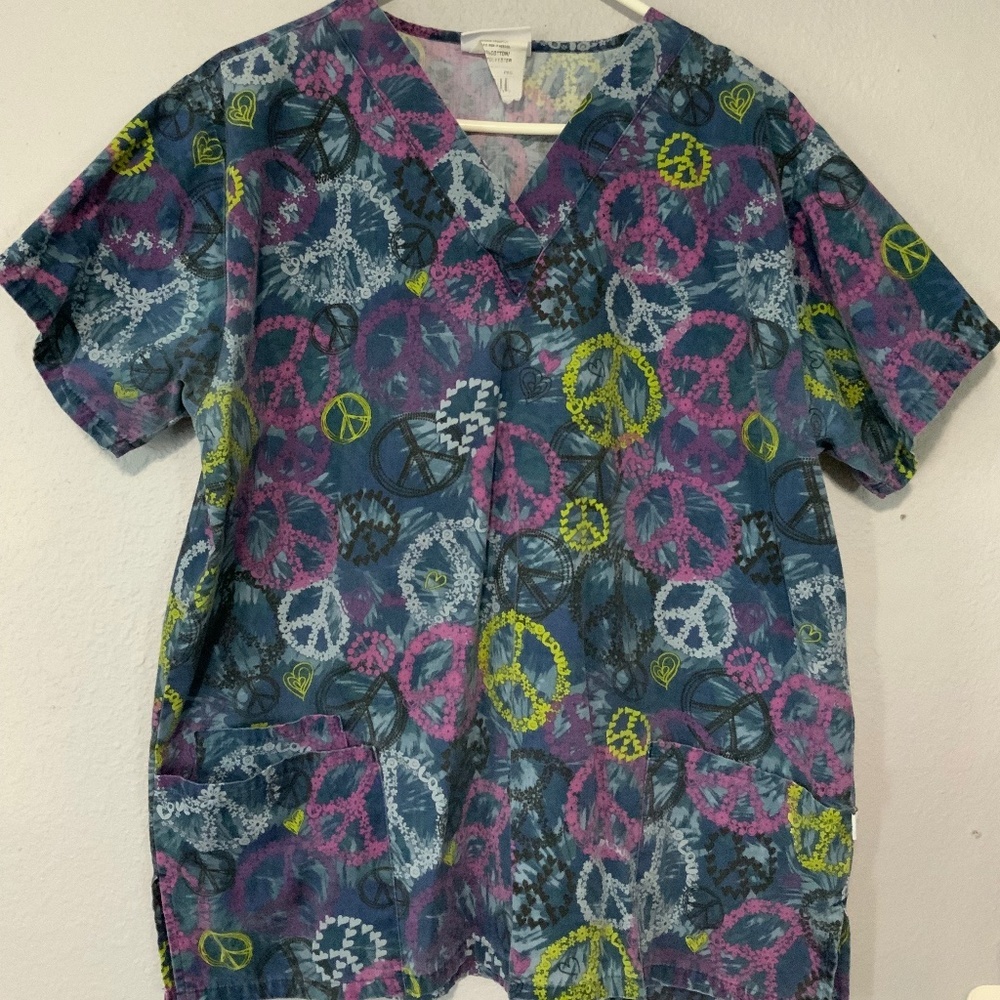 Happy Scrubs Scrub Top, Size XL